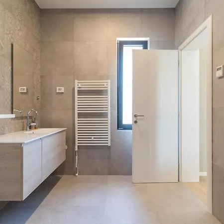 Beautiful Tihi Otok With Hydromassage Pool Near The Beach *