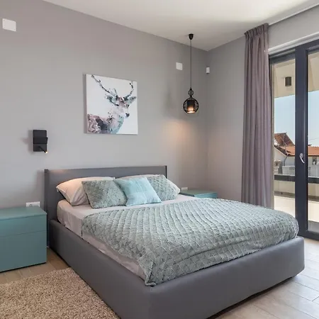 Villa Beautiful Tihi Otok With Hydromassage Pool Near The Beach *