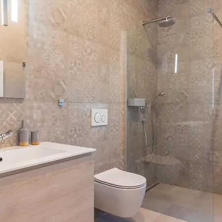 Villa Beautiful Tihi Otok With Hydromassage Pool Near The Beach